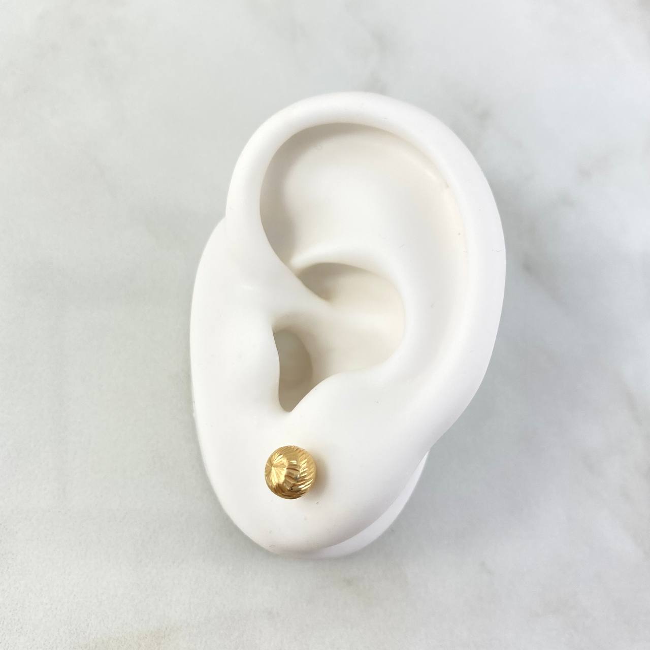 Stud Earrings Bead 0.95gr / 7mm Diamond Cut 18K Yellow Gold ©