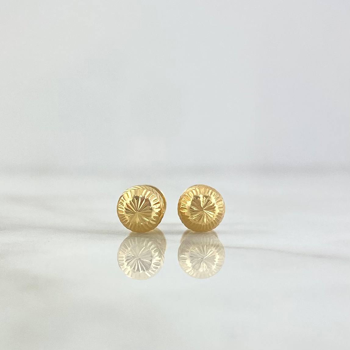 Stud Earrings Bead 0.95gr / 7mm Diamond Cut 18K Yellow Gold ©