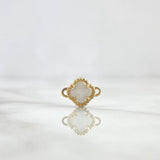 Herraje Trébol VCyA 0.9gr / 1cm / Nacar Blanco Punteado Oro Amarillo