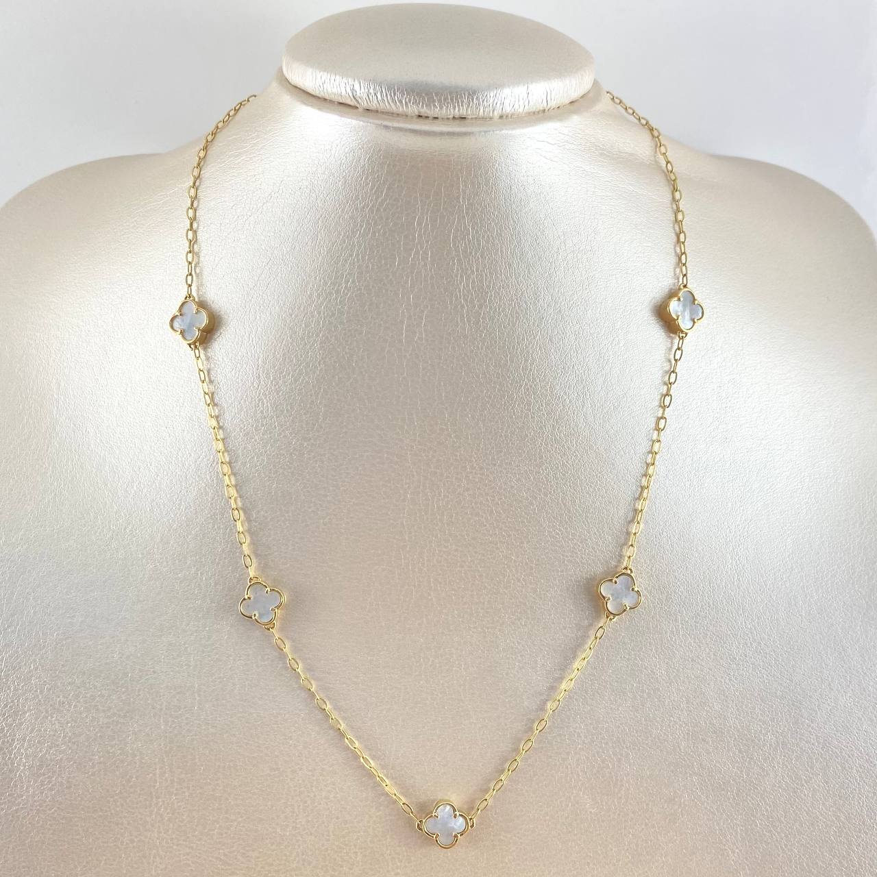 Chain Box Clover VCyA 7.35gr / 45cm / Smooth White Mother-of-Pearl Yellow Gold