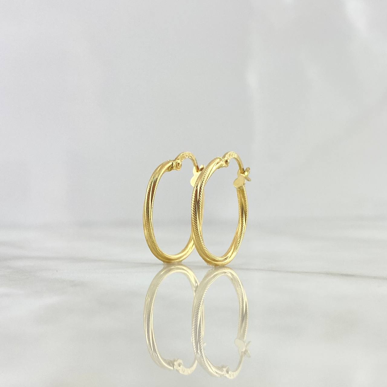 Hoop Earrings Lola 1.25gr / 2.4cm / 18K Yellow Gold ©