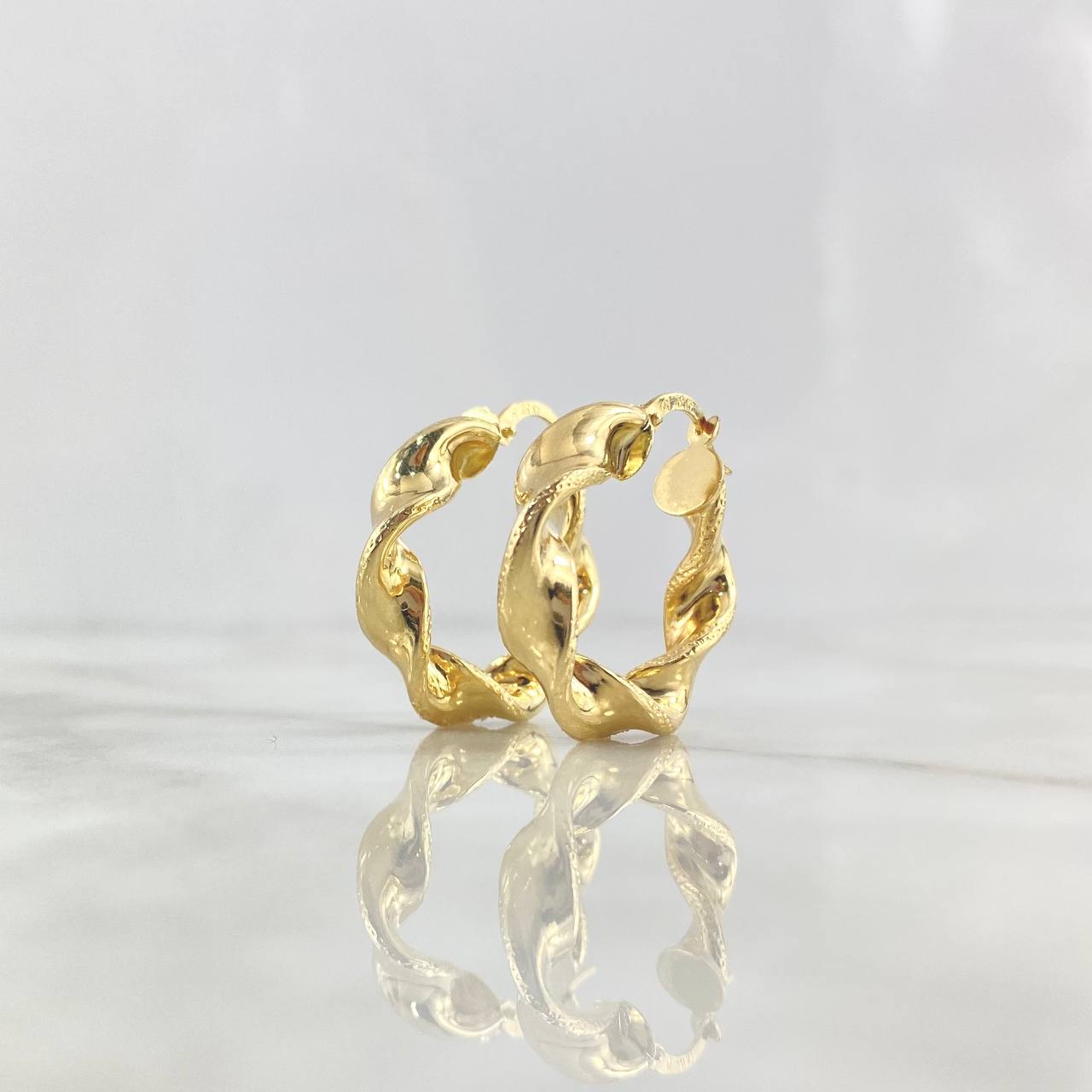 Candongas Demi 4.75gr / 1 1/4 in / Oro Amarillo 18K