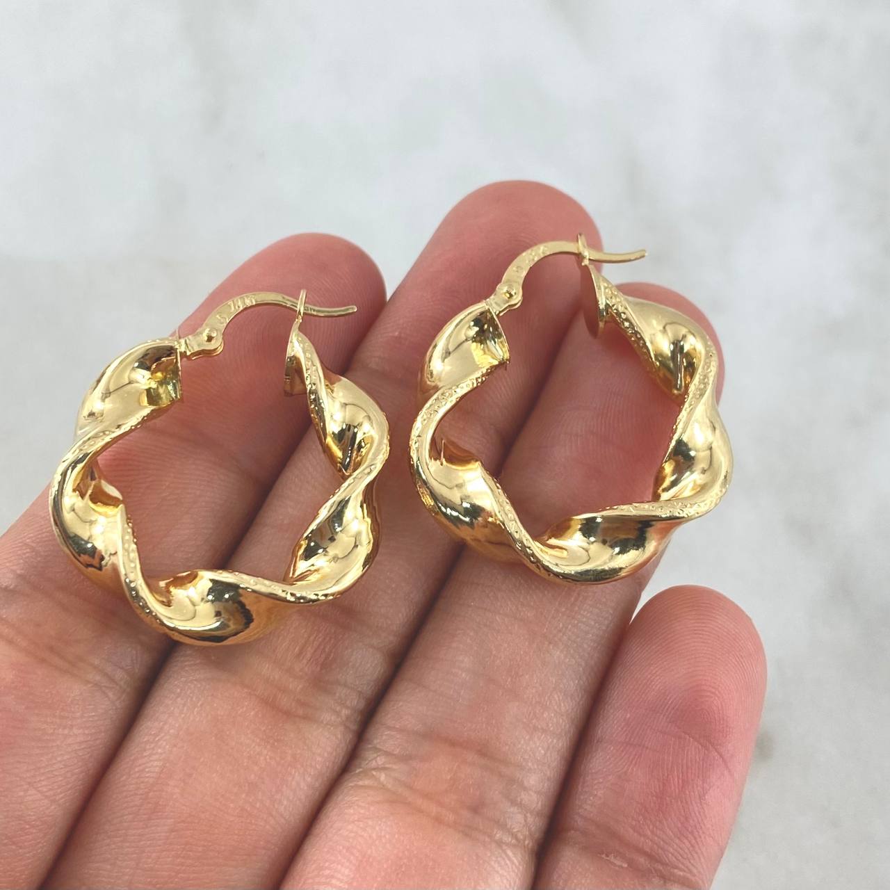 Candongas Demi 4.75gr / 1 1/4 in / Oro Amarillo 18K