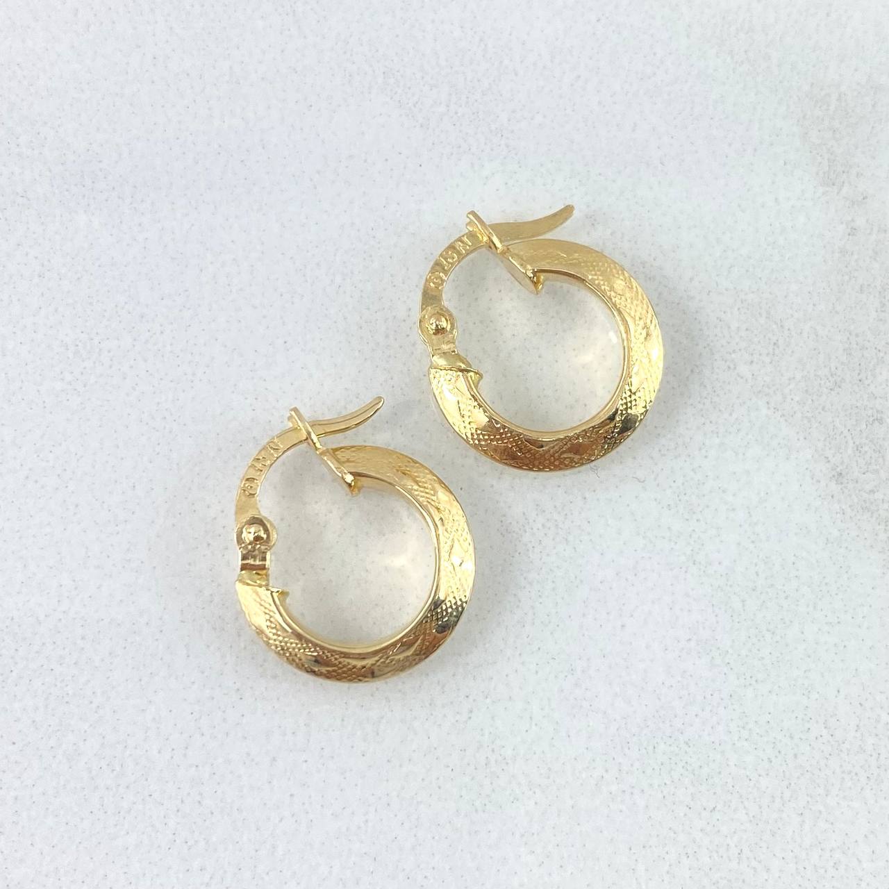 Ciri Hoop Earrings 1.25gr / 1/2 in / 18K Gold ©
