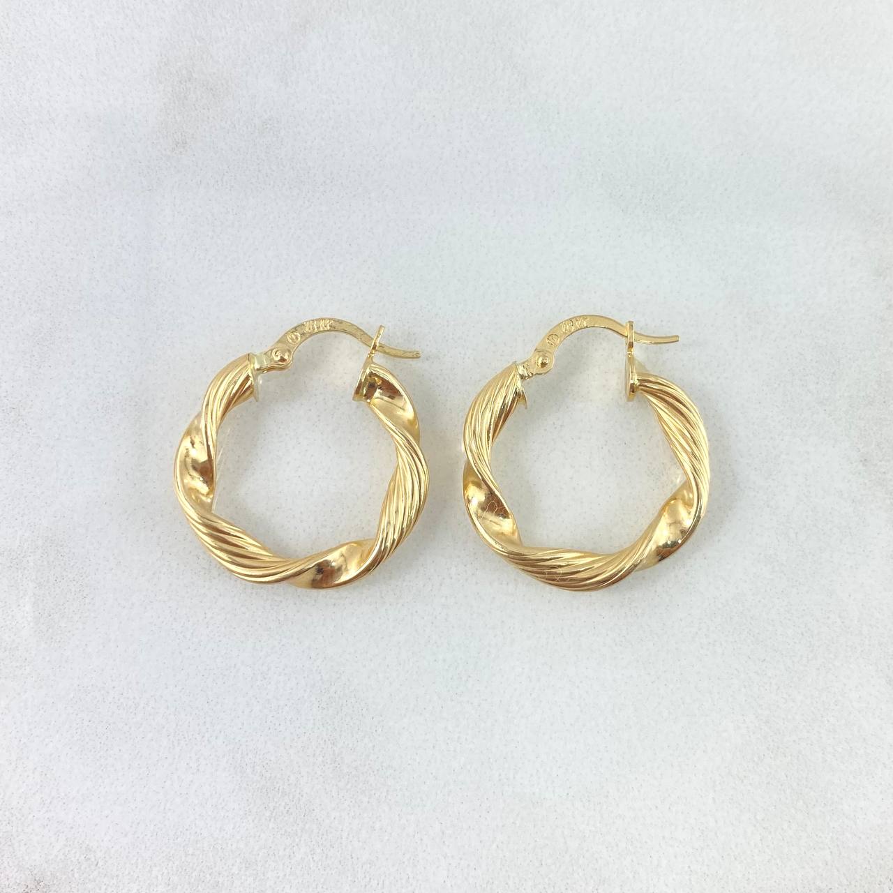 Hoop Earrings Weigh 2.5gr / 2.3cm / Striped Twisted Yellow Gold