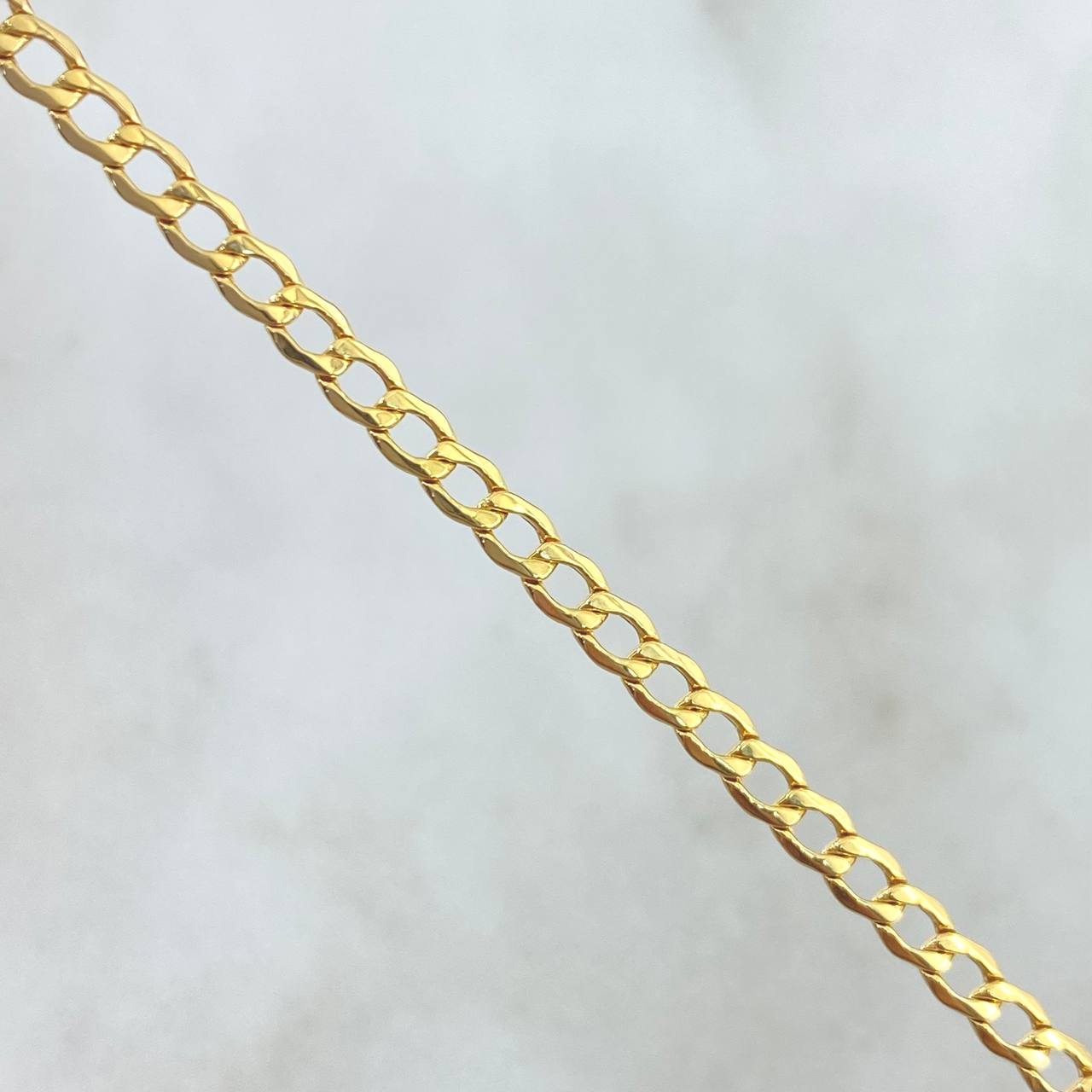 Pulso Cubano 1.3gr / 7 1/2 in / Oro Amarillo +1 18K ©