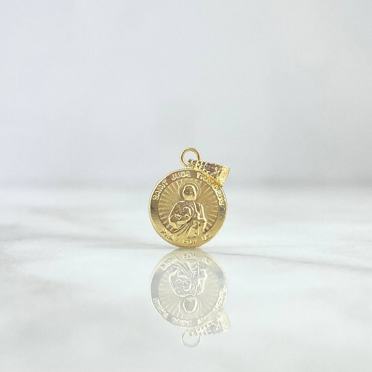 Dije San Judas 0.6gr / 1.7cm / Cargador Bordeado Oro Amarillo 18K ©