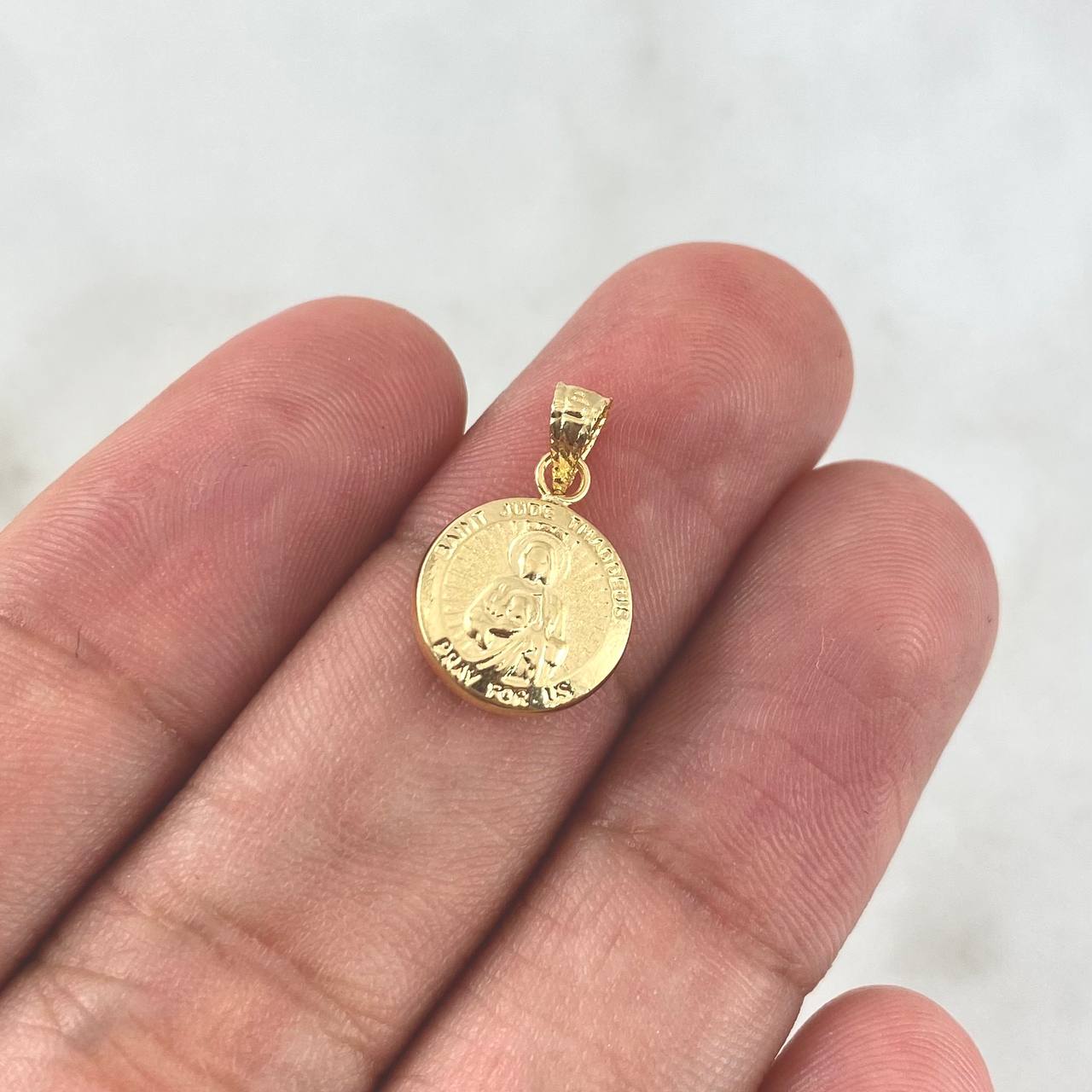 San Judas Pendant 0.6gr / 1.7cm (0.7in) / 18K Gold