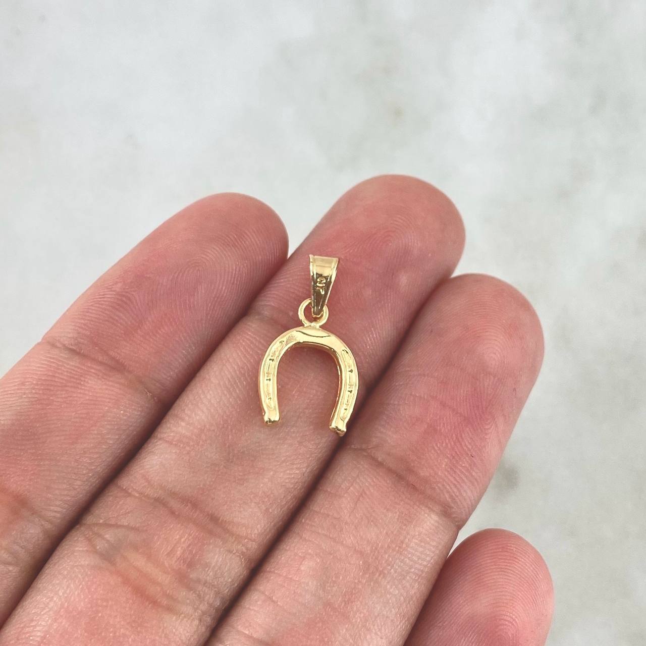 Pendant Horseshoe 0.7gr / 2cm / Yellow Gold Stamped
