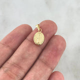 Pendant Virgen Milagrosa 0.45gr / 1.7cm / Stamped Border Charger Yellow Gold