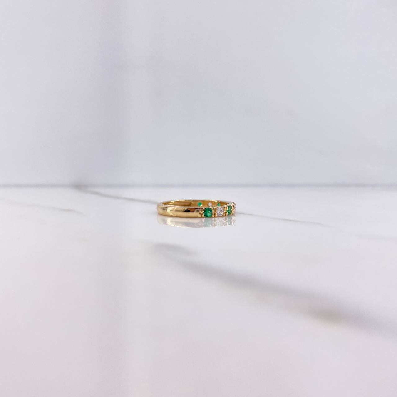 Churumbela Ring 2.75gr / Size 6 3/4 / White Green Zircons Yellow Gold &