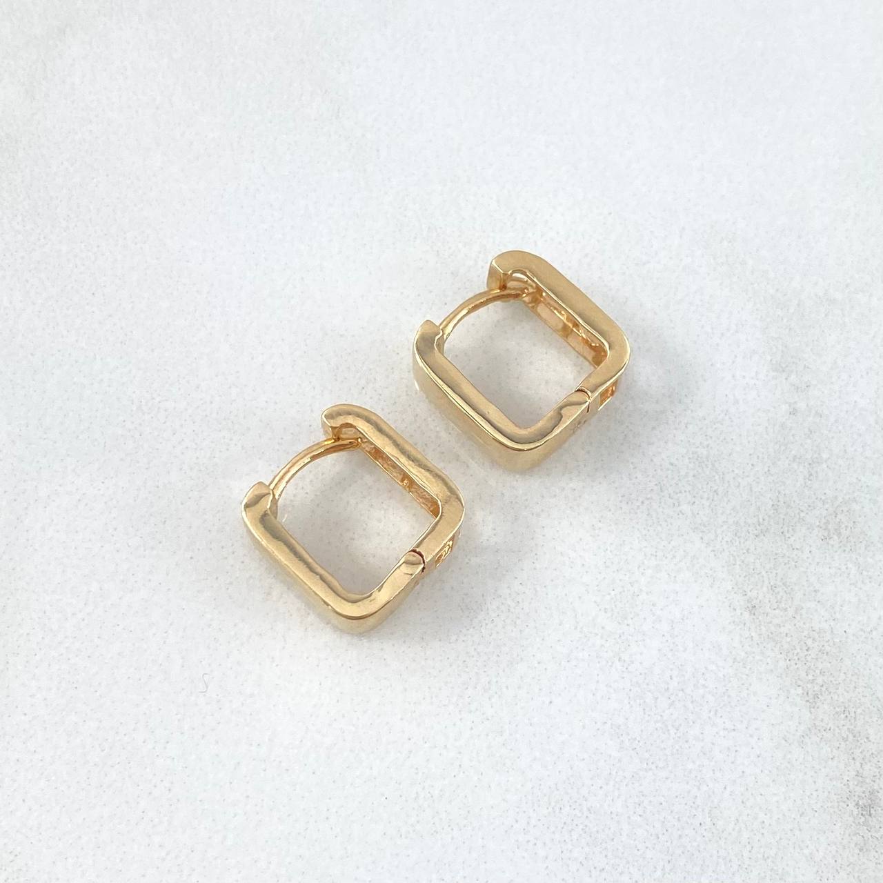 Candongas Lia 3.4gr / 1.1cm / Cuadradas Oro Amarillo