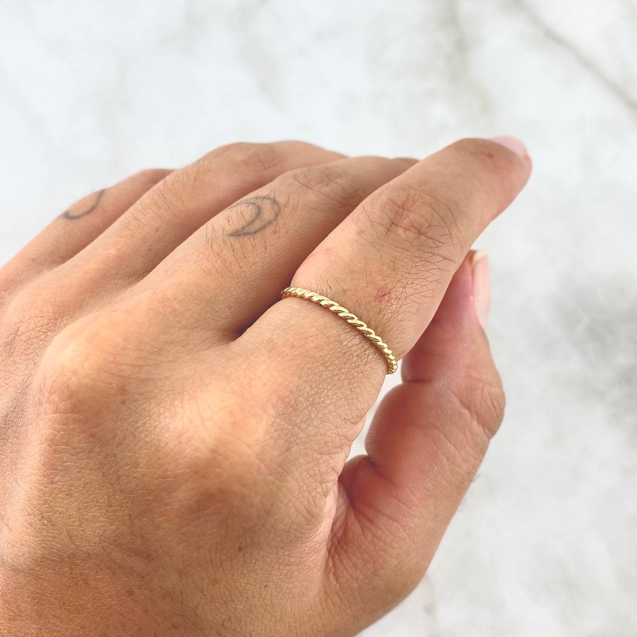 Thin Braided Ring 1.25gr / T7 / 18K Yellow Gold