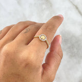 Fingerprint Seal Ring 2.15gr / Size 7 1/4 / White Zircons Yellow Gold