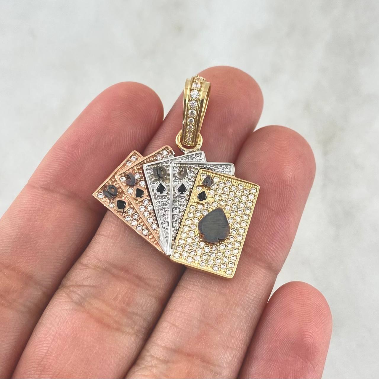 Pendant Poker Cards 5.85gr / 3.2cm / White Zircons Three Golds
