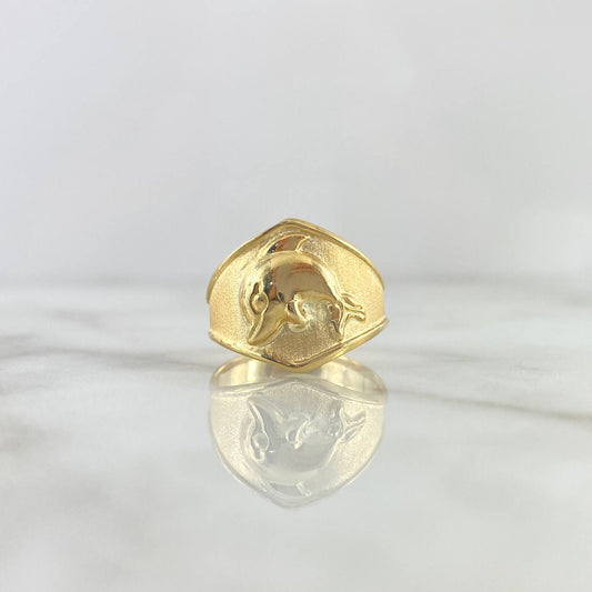 Dolphin Signet Ring 2.2gr / Size 8 3/4 / Textured Matte Yellow Gold ©