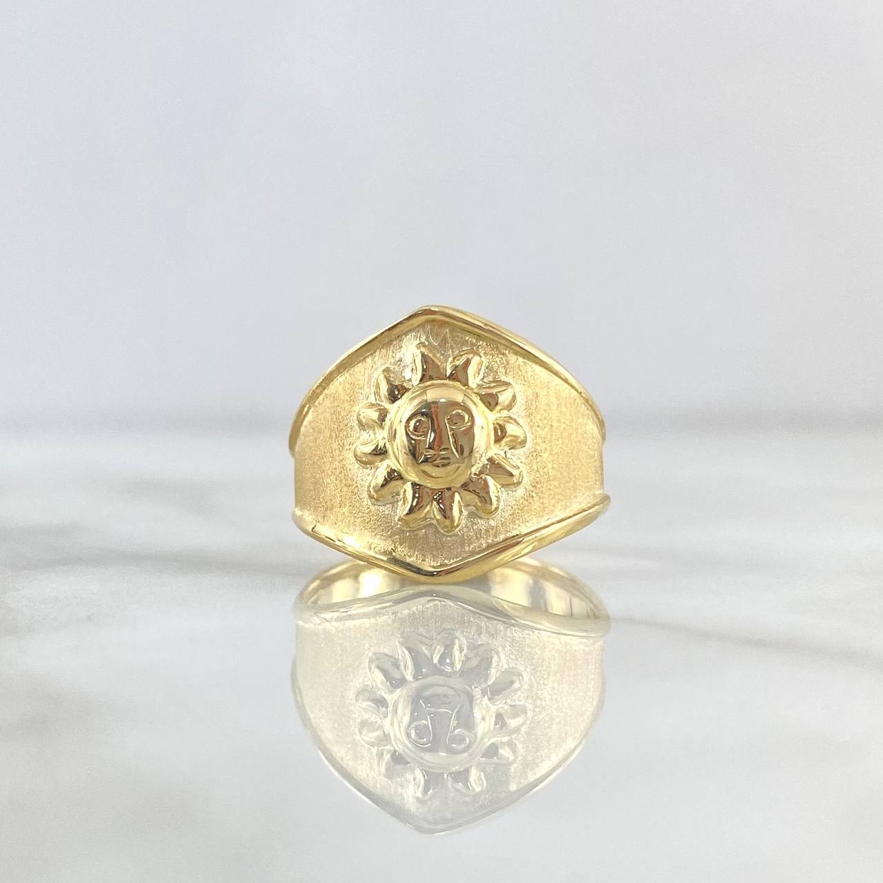 Sun Signet Ring 2gr / Size 7 / Textured Matte 18K Yellow Gold