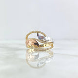 Rustic Wave Ring 3.85gr / Size 8 / White Zircons Three Golds