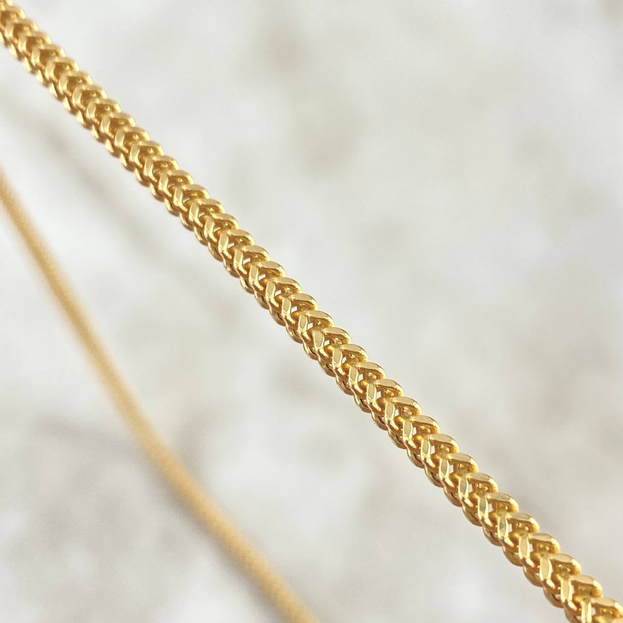 Cadena Franco 8.9gr / 23 1/2 in / 2.12mm Oro Amarillo +3 18K !