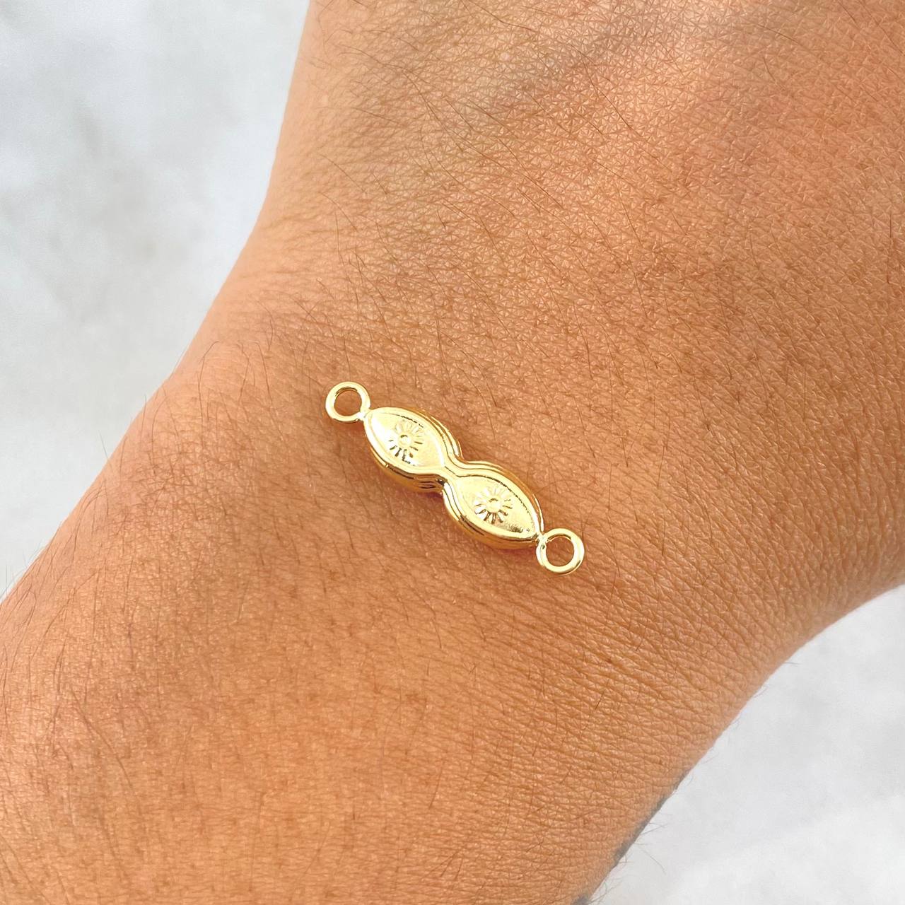 Herraje Ojos De Santa Lucia 0.6gr / 2.2cm / Oro Amarillo 18K