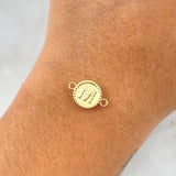 Charm Letter M 0.6gr / 0.7in / Bordered Circle 18K Gold ©