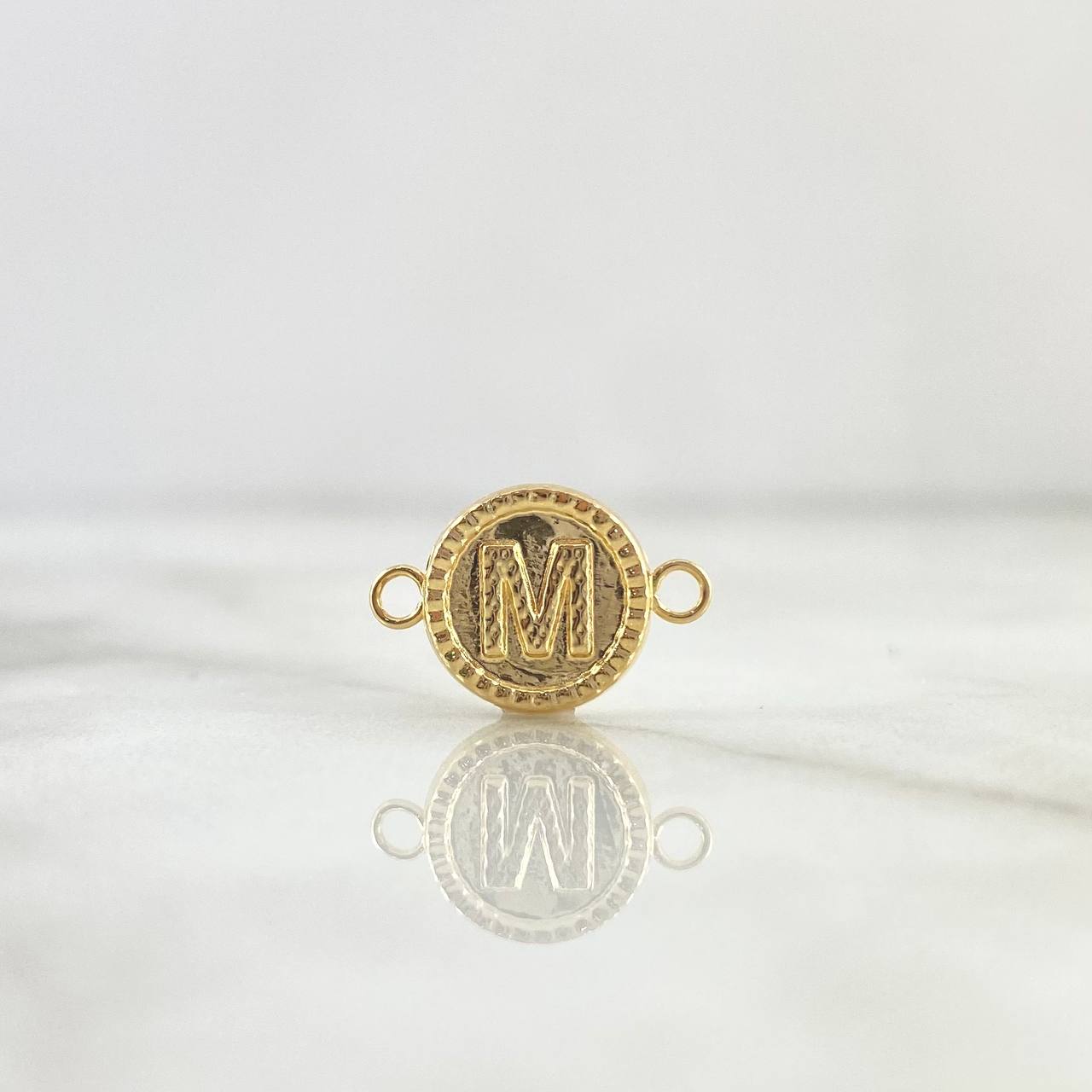 Charm Letter M 0.6gr / 0.7in / Bordered Circle 18K Gold ©
