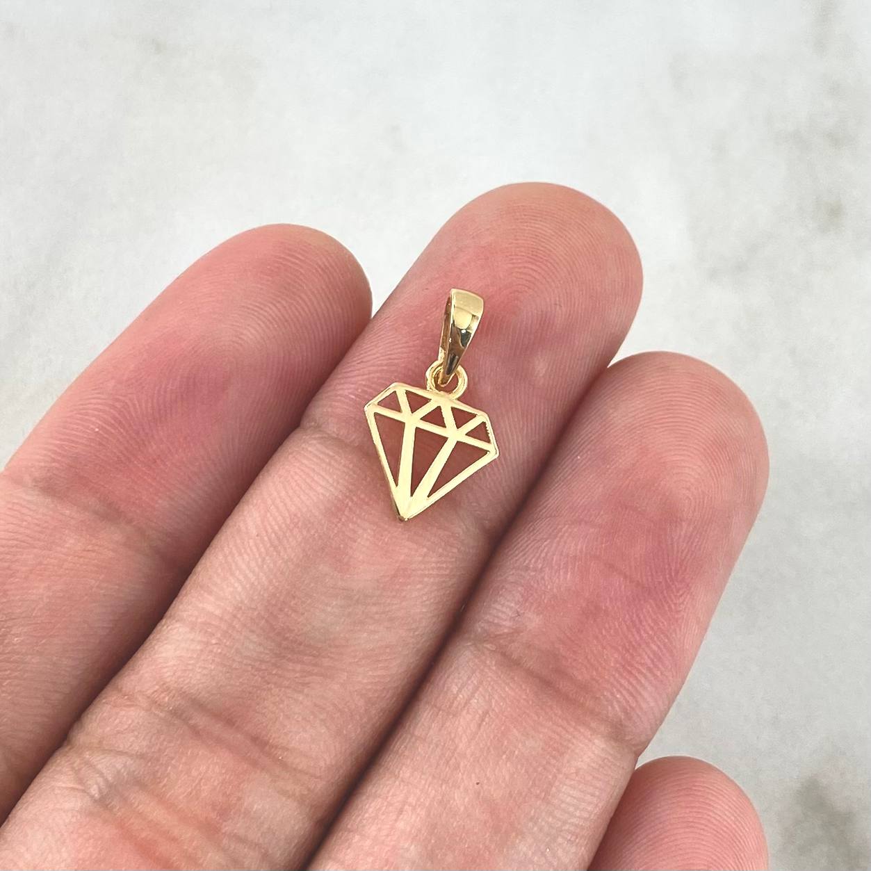 Pendant Diamond Silhouette 0.6gr / 1.5cm / Smooth Yellow Gold ©