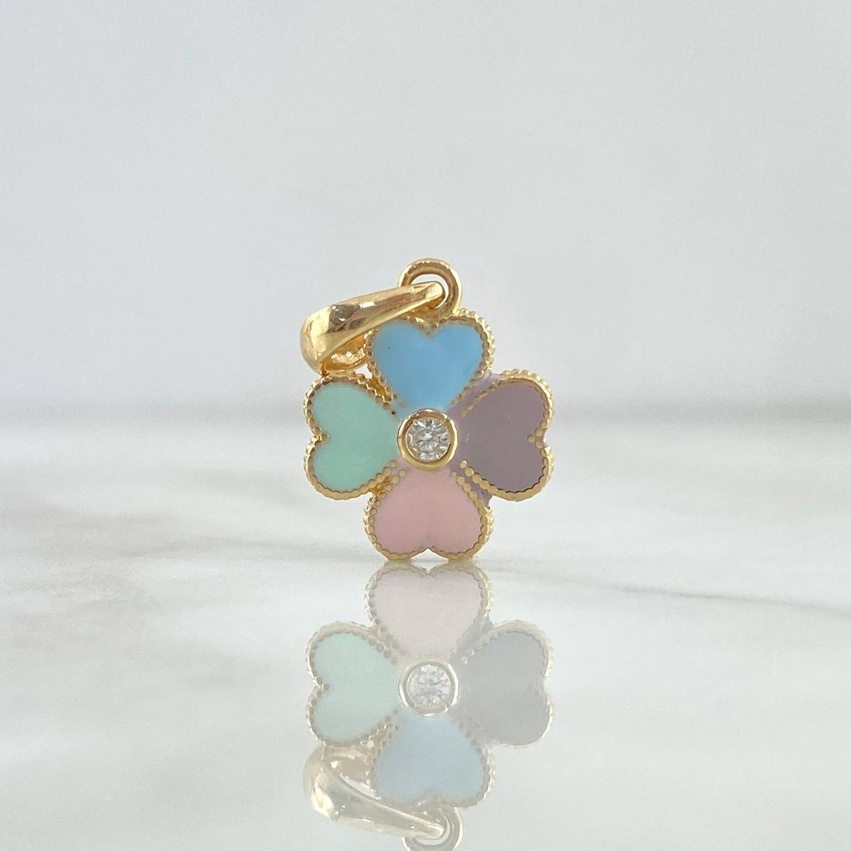 Pendant Clover 2.1gr / 2.2cm / White Zircon Yellow Gold
