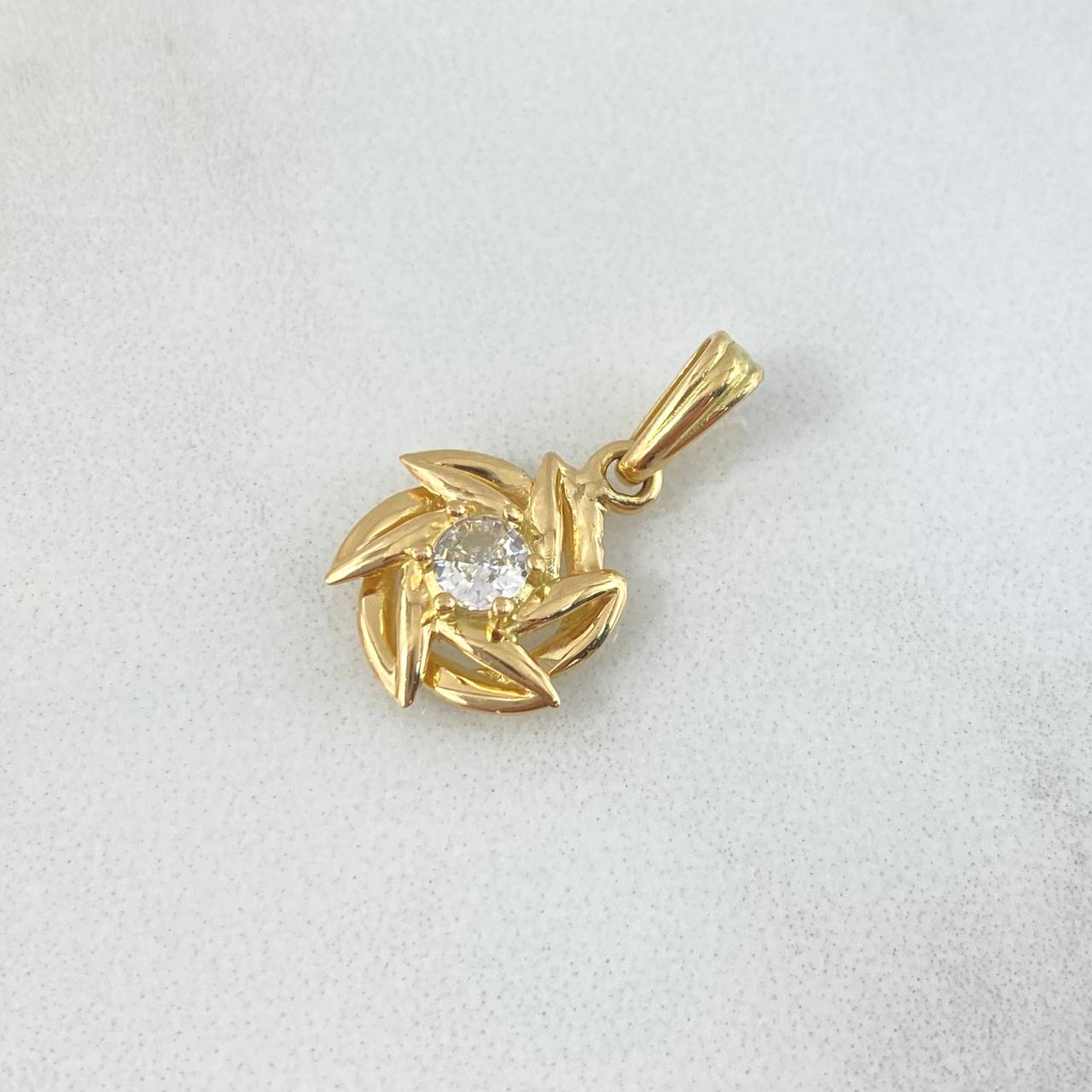 Pendant Propeller 2.15gr / 2.1cm / White Zircon Yellow Gold