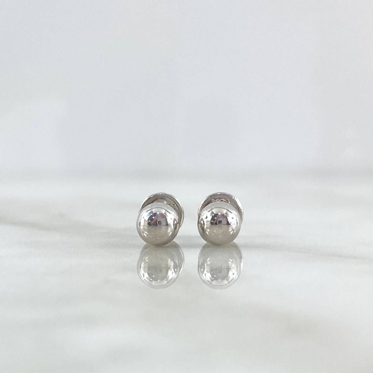 Stud Earrings Bead 0.55gr / 5mm Polished White Gold
