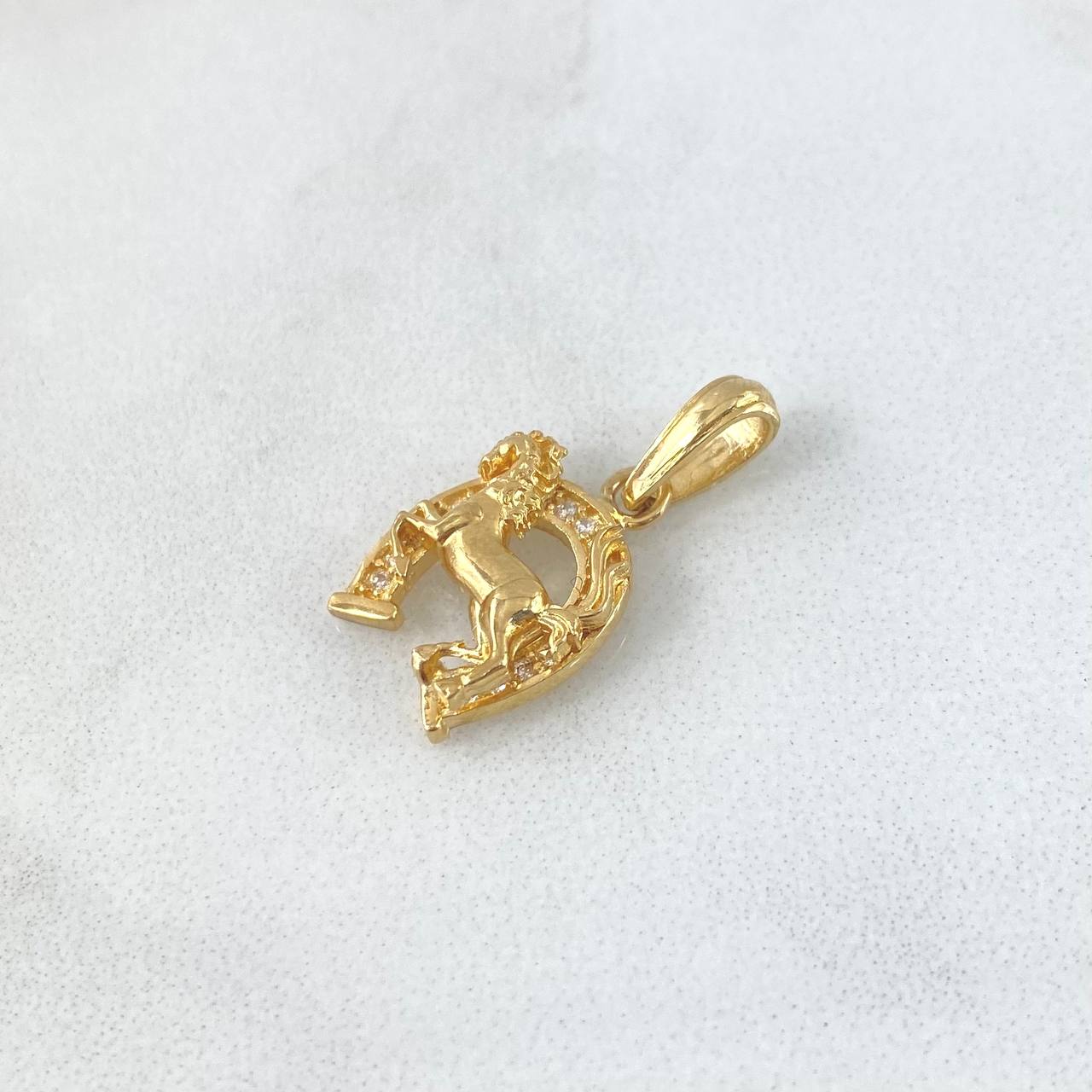 Dije Herradura Caballo Relieve 1.85gr / 2.2cm / Circones Blancos Oro Amarillo
