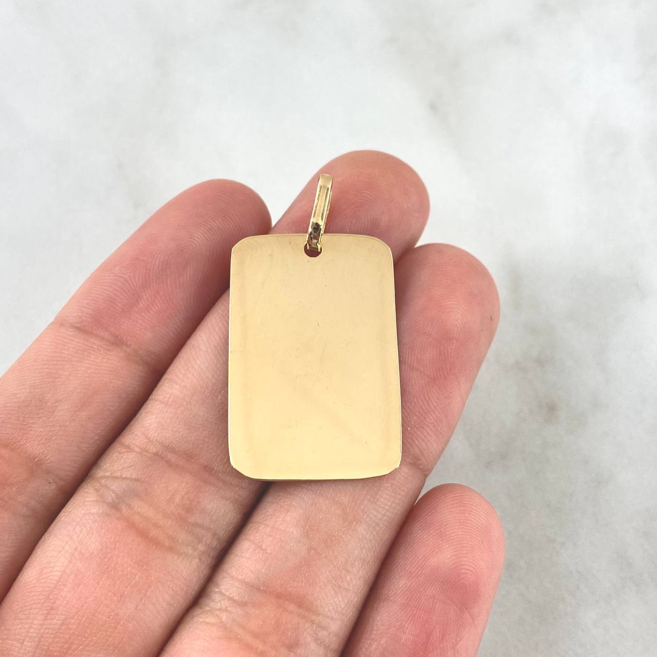 Dije Placa Rectangular 2.3gr / 2cm-3cm / Lisa Oro Amarillo 18K