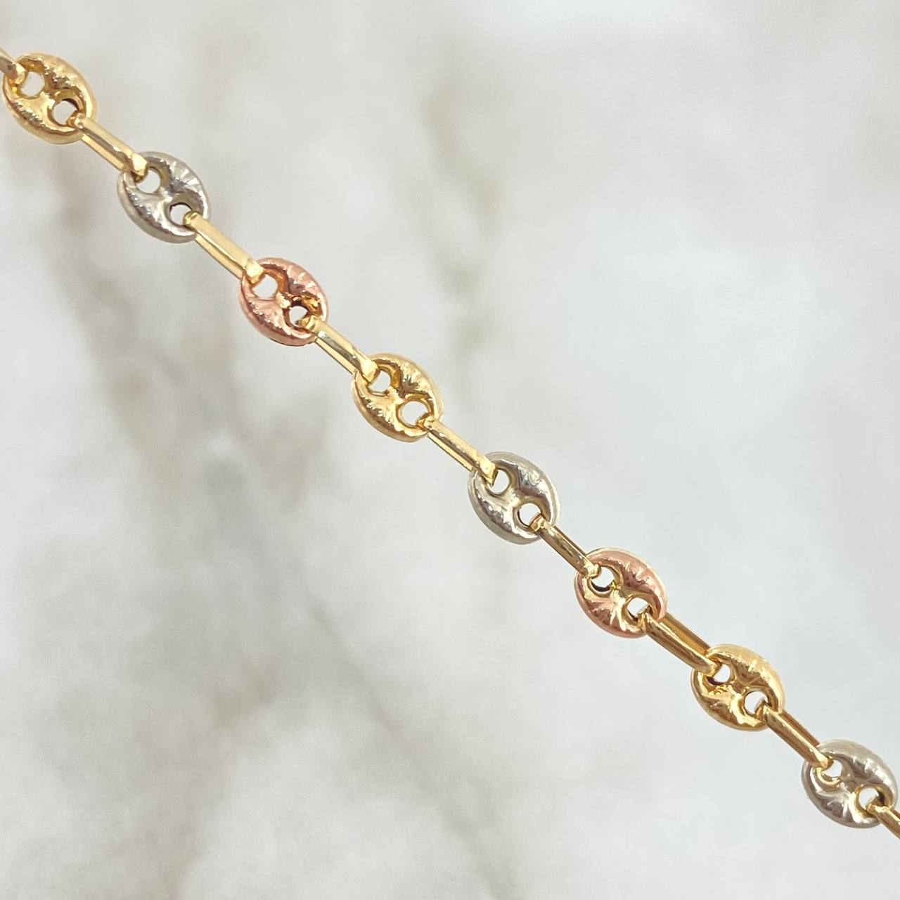 GC Bracelet 2.8gr / 7 3/4 in / Three Golds 18K *
