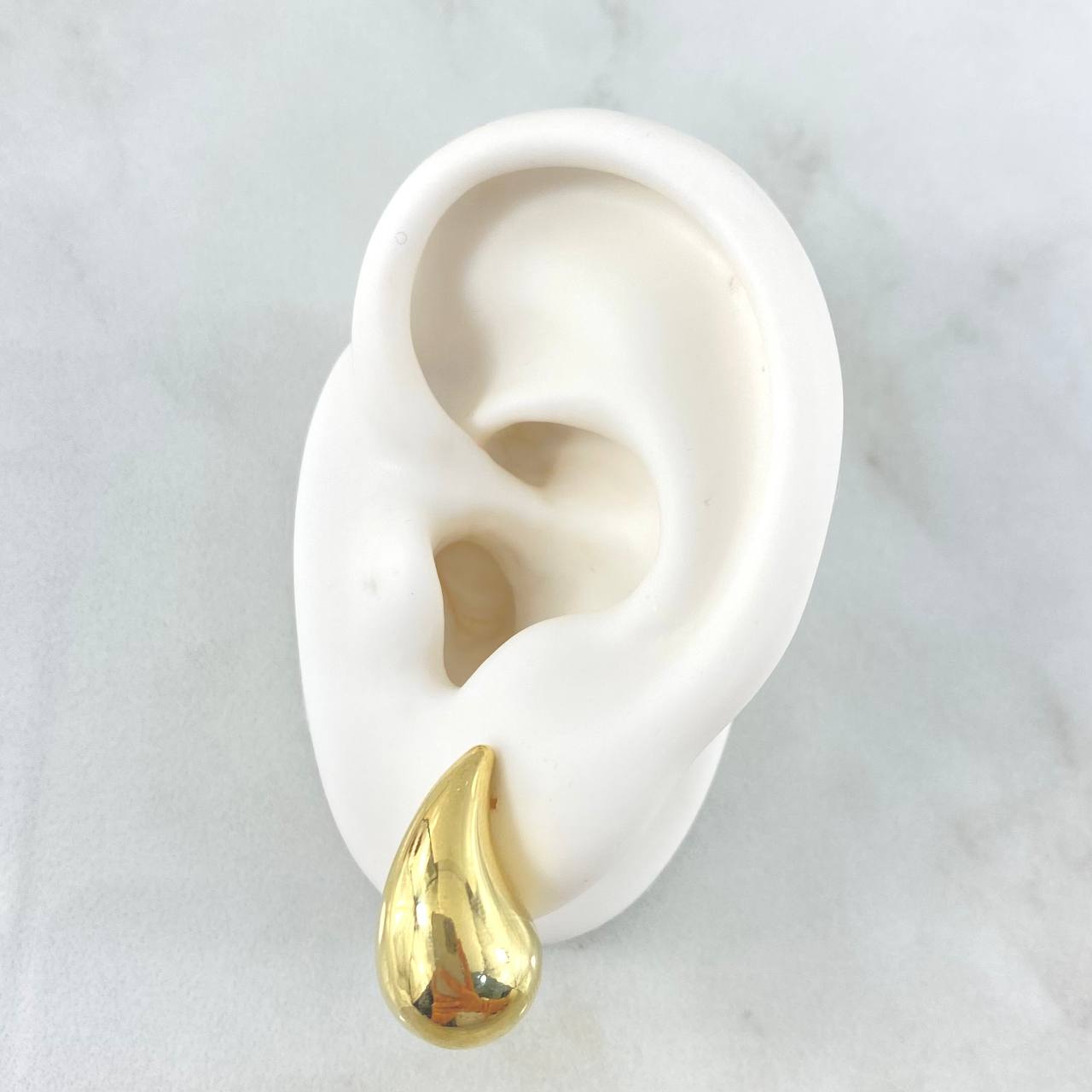 Topos Gota 4.05gr / 2cm / Lisa Broche Mariposa Oro Amarillo +4 18K
