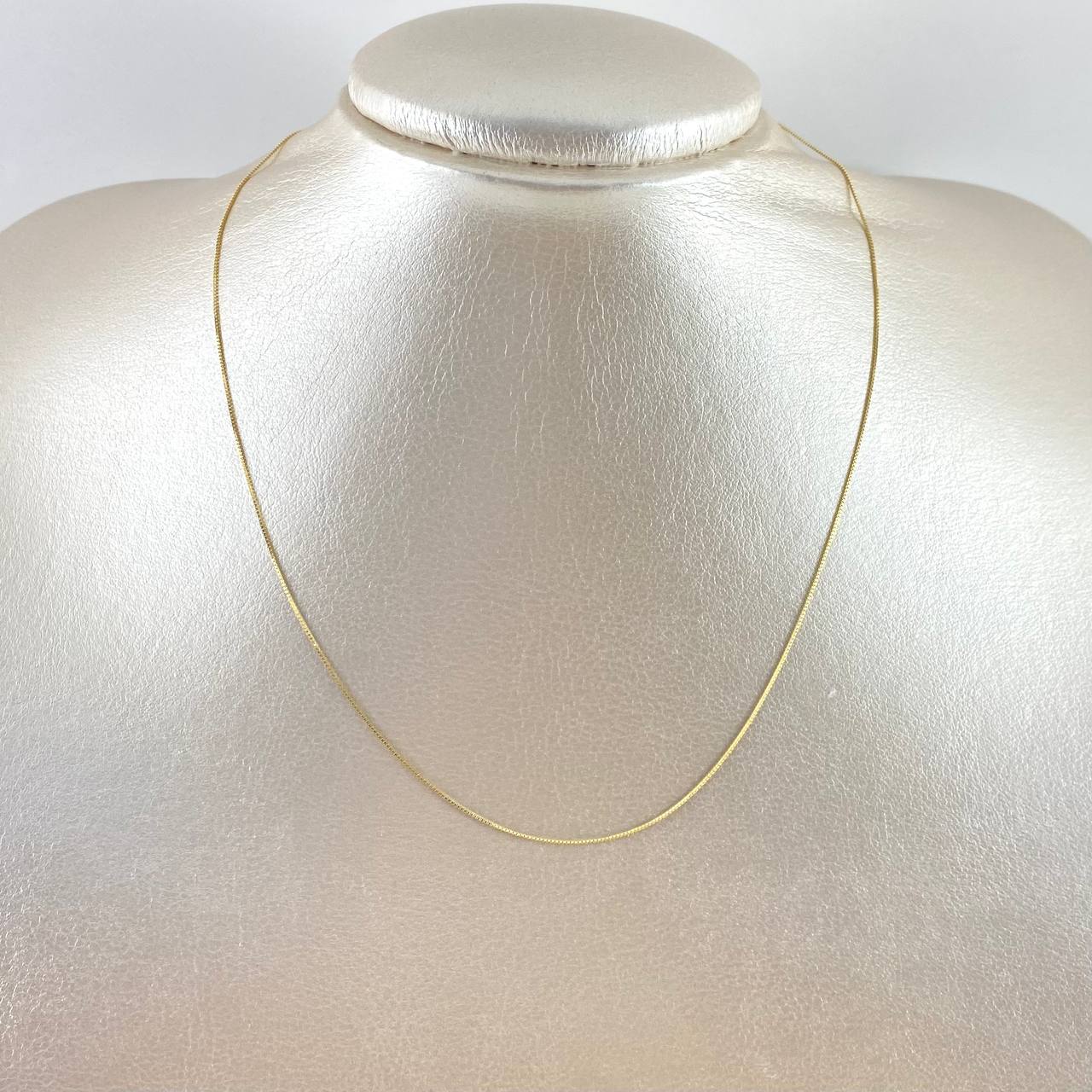 Cadena Veneciana 0.9g / 16 in / 0.4mm Oro Amarillo 18K