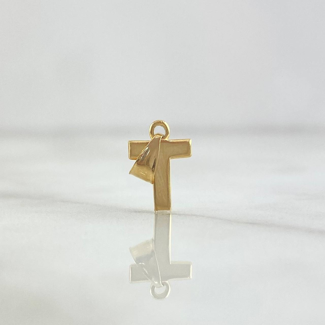 Pendant Letter T 0.35gr / 1.5cm Smooth Yellow Gold