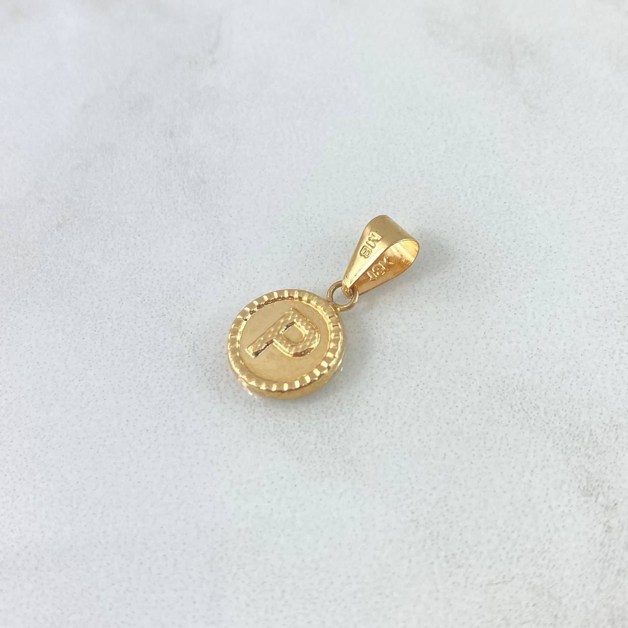 Pendant Letter P 0.6gr / 2cm / Yellow Gold Bordered Circle