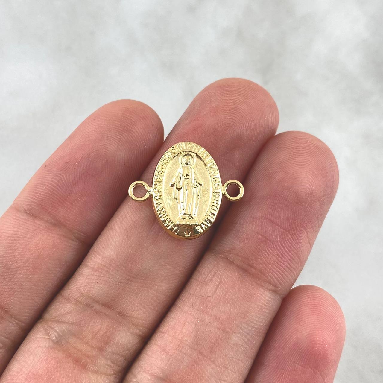 Charm Virgen Milagrosa 0.8gr / 1.7cm / Matte - Polished 18K Yellow Gold