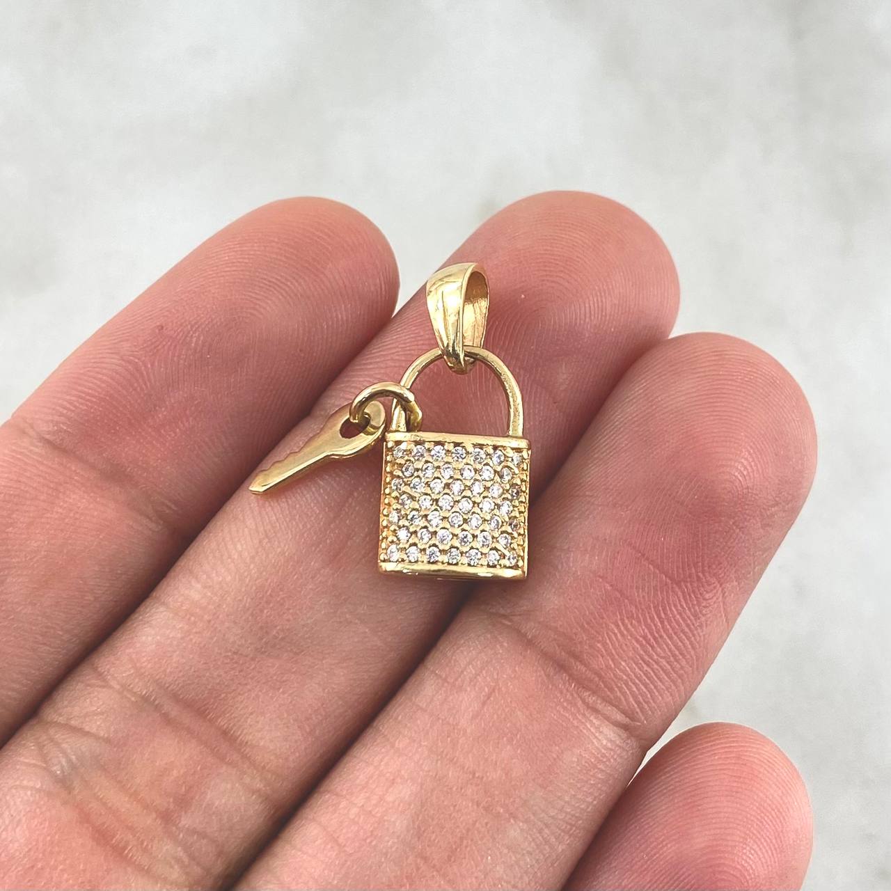 Pendant Lock Bag 2.25gr / 2cm / White Zircons 18K Yellow Gold *