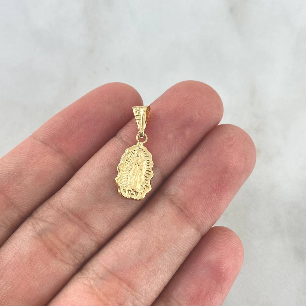Pendant Virgin Guadalupe Silhouette 0.65gr / 2cm / Matte - Smooth 18K Yellow Gold