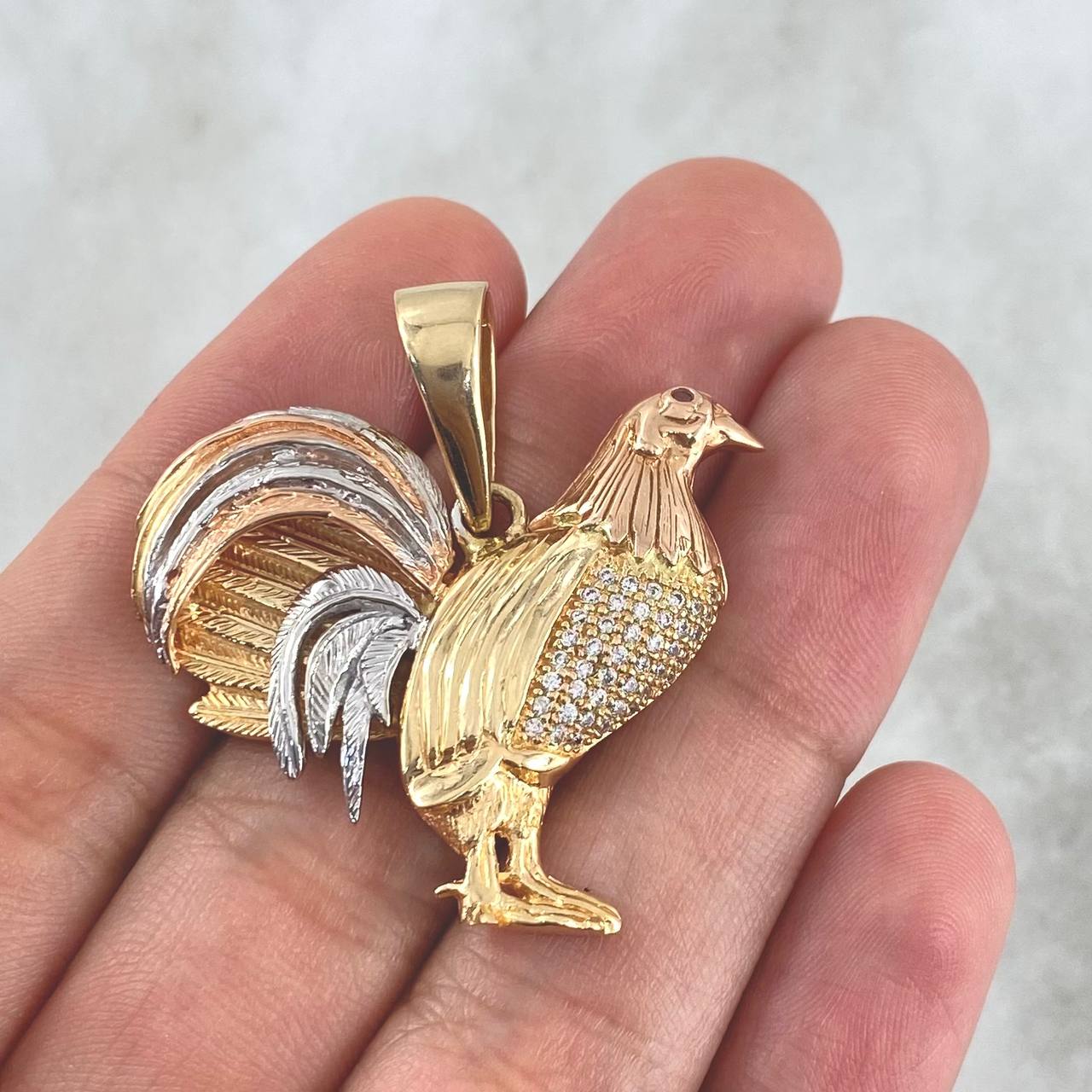 Pendant Rooster 10gr / 3.6cm / White Zircons - Orange Eye Three 18K Golds