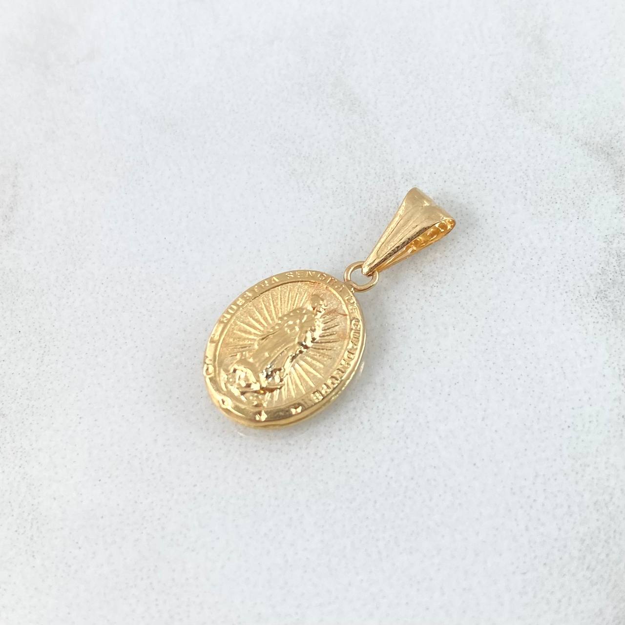 Pendant Oval Virgin Guadalupe 0.8gr / 2.2mm Stamped - Smooth Charger 18K Yellow Gold ©