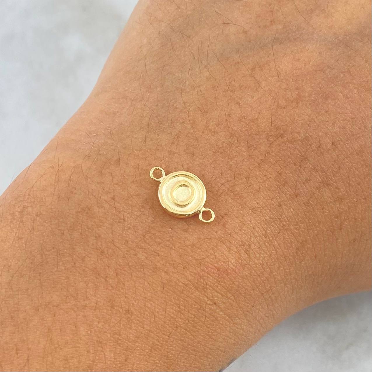 Charm Letter O 0.45gr / 1.3cm / Matte Circle 18K Yellow Gold
