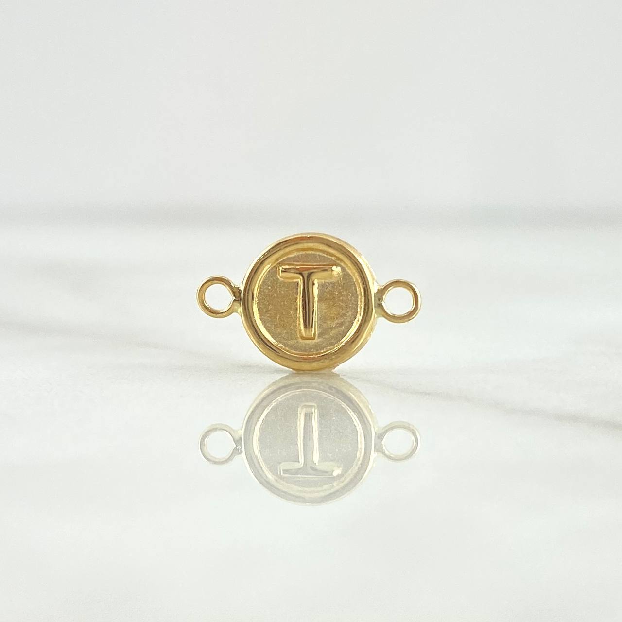 Charm Letter T 0.4gr / 1.3cm / Matte Yellow Gold 18K Circle