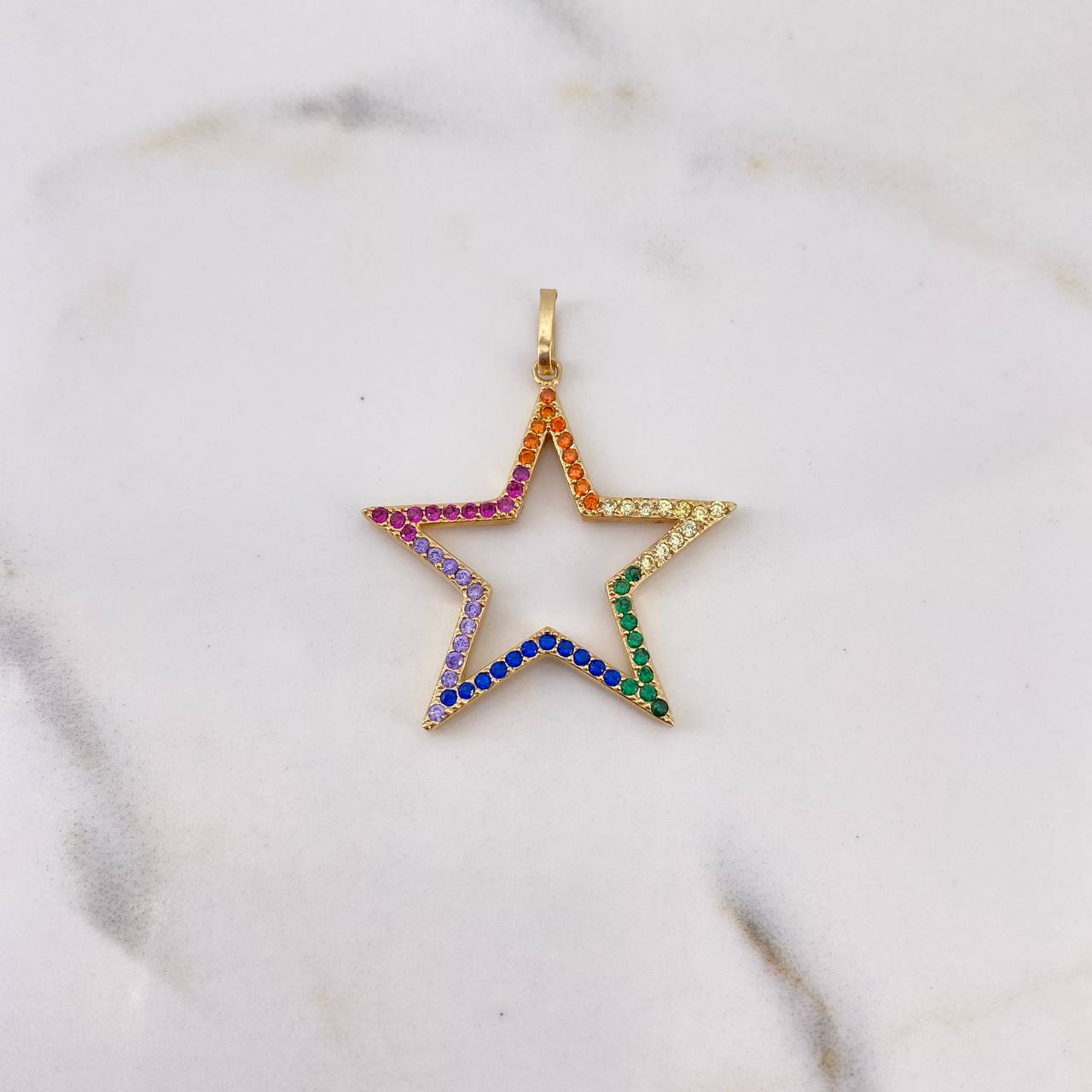 Dije Silueta Estrella 3.05gr / 3.5cm / Circones Colores Oro Amarillo 18K #