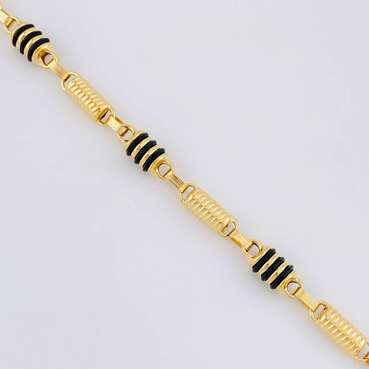 Cadena Rustica Cilindro Rayado 22.4g / 28 in / 6.1mm Oro Amarillo 18K