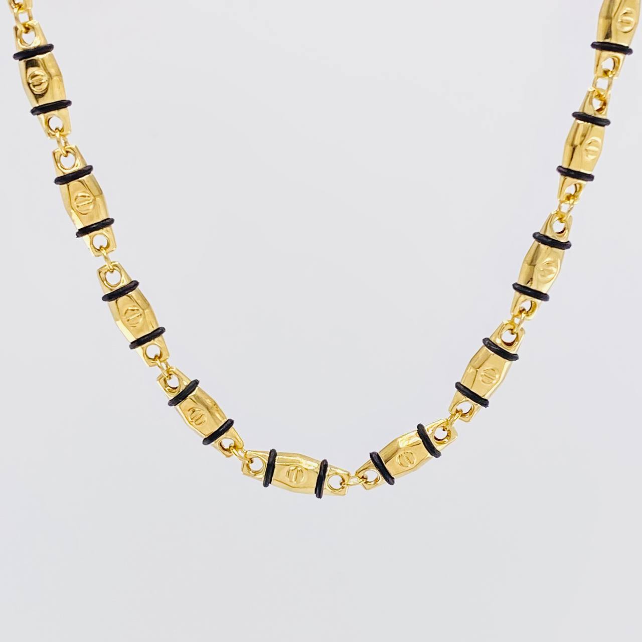 Cadena Rustica Tornillo 13.8g / 26 in / 4.3mm Oro Amarillo 18K