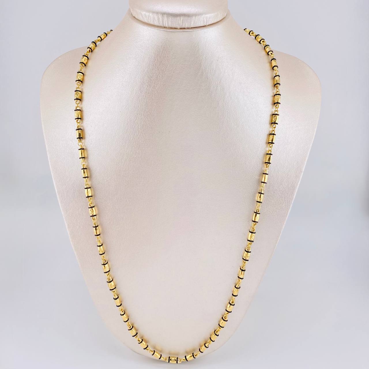 Cadena Rustica Tornillo 13.8g / 26 in / 4.3mm Oro Amarillo 18K