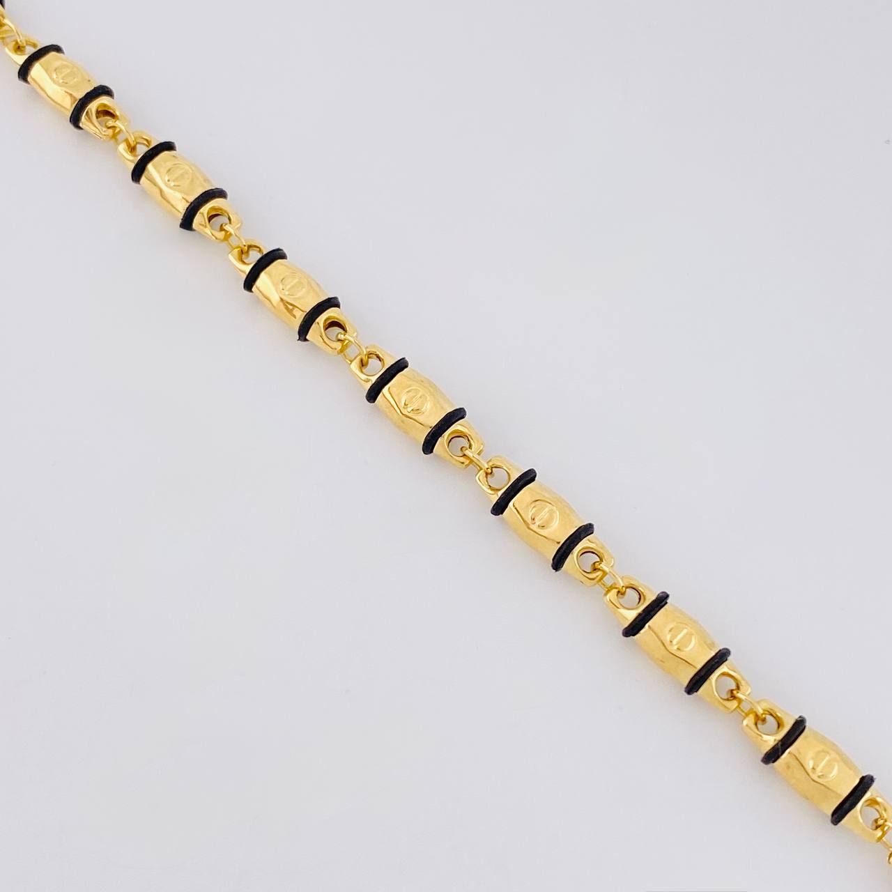 Cadena Rustica Tornillo 13.8g / 26 in / 4.4mm Oro Amarillo 18K