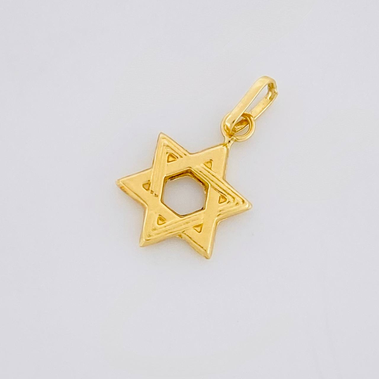 Dije Estrella De David 0.4 g / 3/4 in Oro Amarillo 18K